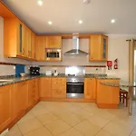 Walking Distance To Amenities, Private Pool, Free Air Conditioning And Wifi *