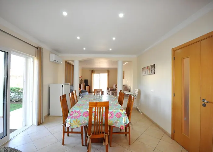 Walking Distance To Amenities, Private Pool, Free Air Conditioning And Wifi Вилла